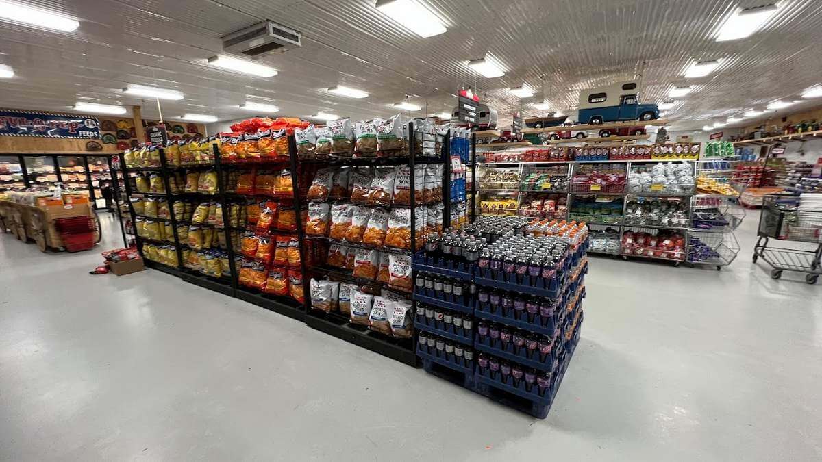 Snacks and drinks in E&S Sales
